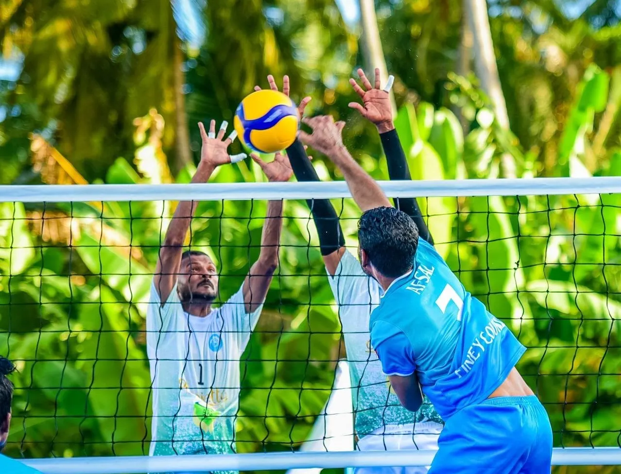 ވަށަފަރާއި ފިނޭ ބައްދަލުކުރިމެޗްގެ ތެރެއިން..