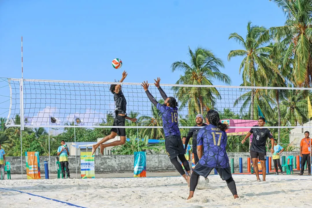 ޑަޒަންޓް މެޓާ ކަޓުވާލުމަށްފަހު ގުރޫޕްގެ އެއްވަނަ ޓީމުގެ ގޮތުގައި ހޫ ސްޕޯޓްސް ކުލަބު ސެމީފައިނަލުން ޖާގަހޯދައިފި