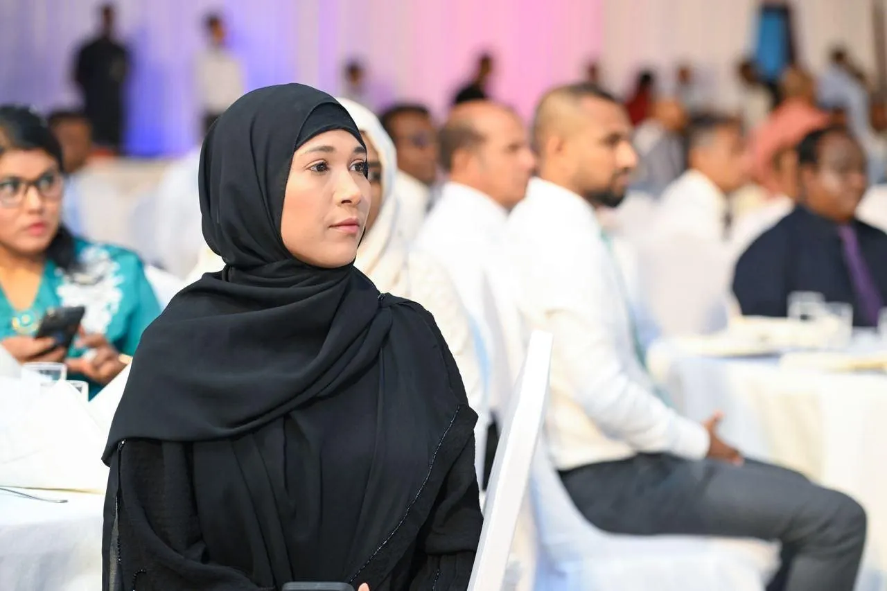 ސިޓީ ކައުންސިލްގެ މީޑިއާ އެގްޒެކެޓިވް ޝިއުނާ، ޔޫތު މިނިސްޓްރީގެ ޑެޕިއުޓީ މިނިސްޓަރު ކަމަށް!