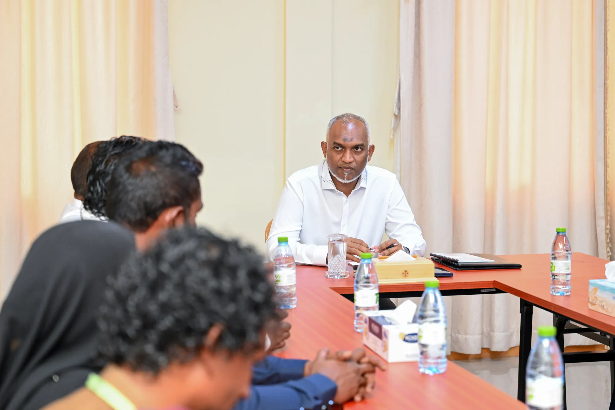 ރައީސުލްޖުމްހޫރިއްޔާ، މާޅެންދޫ ކައުންސިލްގެ މެމްބަރުންނާ ބައްދަލުކުރެއްވުން: ފޮޓޯ/ ރައީސް އޮފީސް