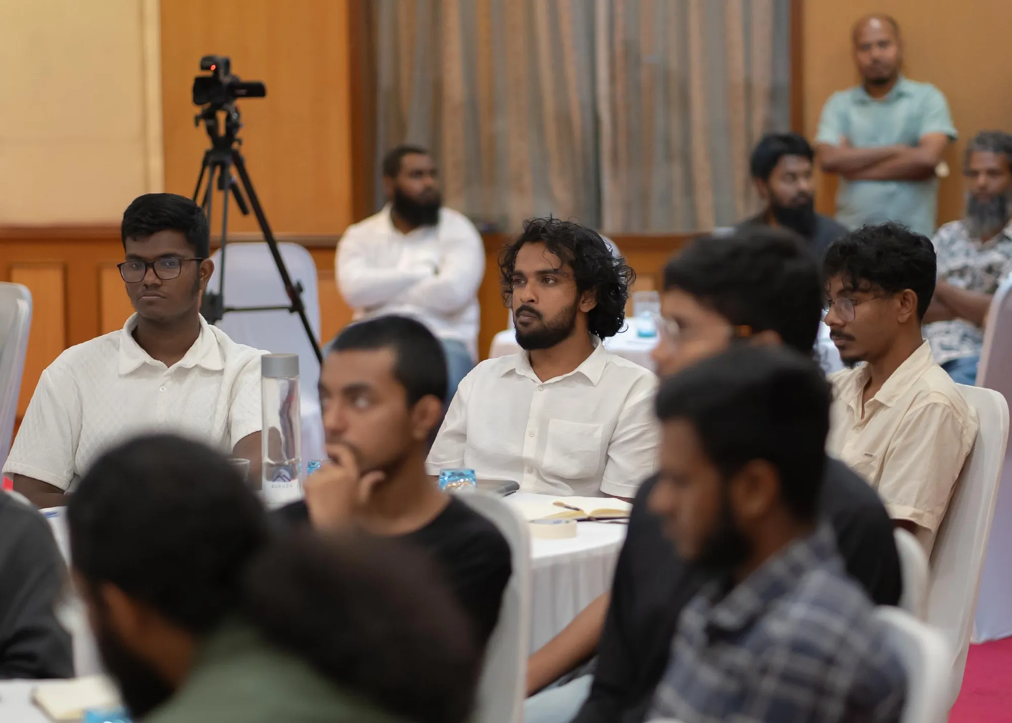 ޔެޕް ސެޝަނެއްގެ ތެރެއިން: ފޮޓޯ/ އަލް އަސްރު