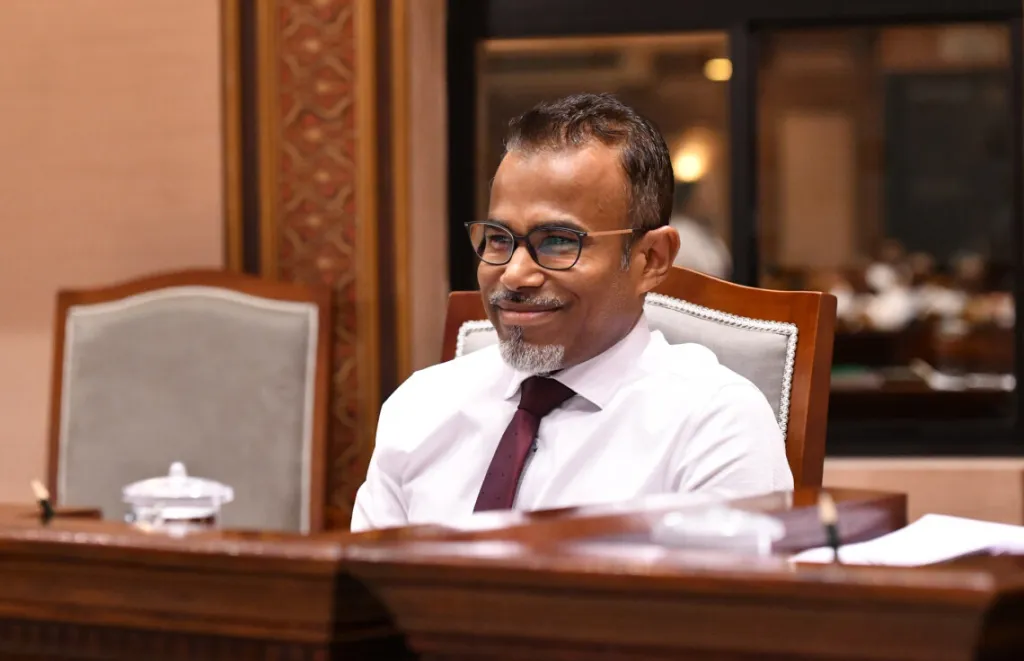 ރައީސް ޔާމީންގެ ކެންޑިޑެސީ މައްސަލައަށް ދައުލަތުން ތަދައްޚުލްވެއްޖެ!