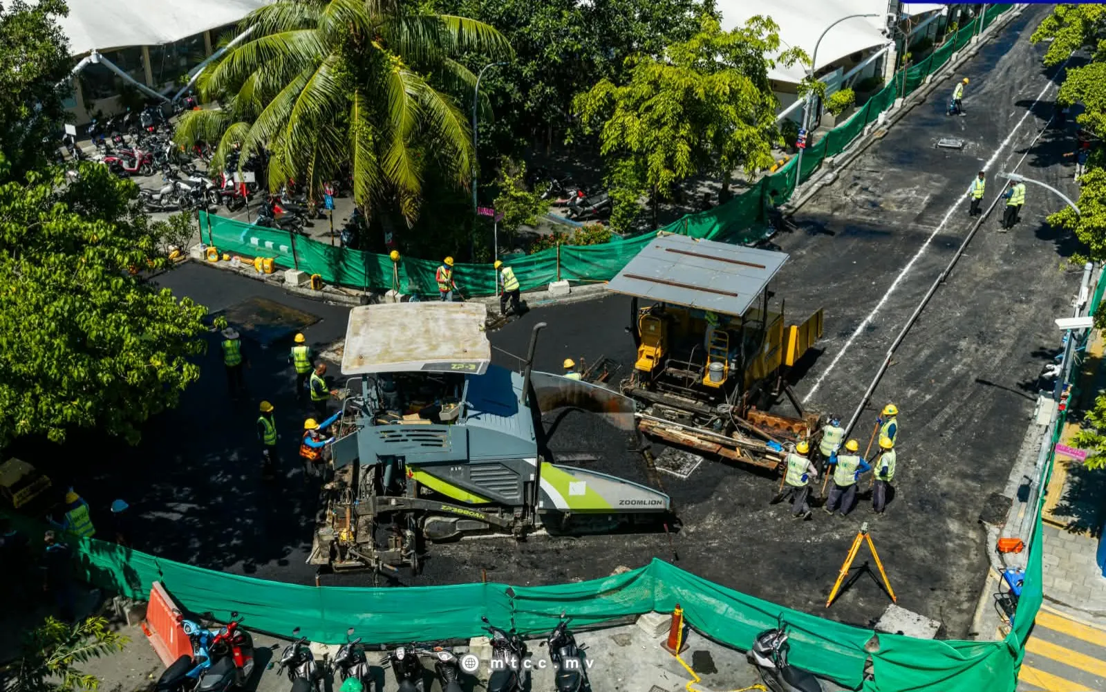 އަމީނީ މަގު ސެގްމެންޓް އެކެއްގައި ތާރު އެޅުމުގެ މަސައްކަތް ފަށައިފި
