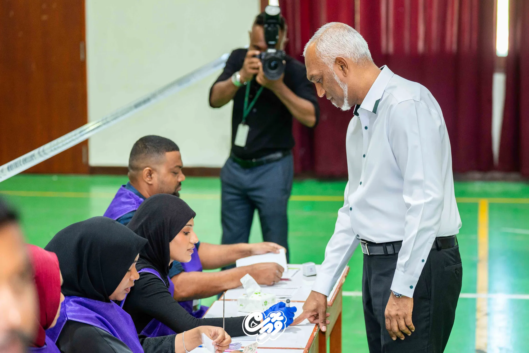 President Muizzu casting his vote (Photo/Voice)