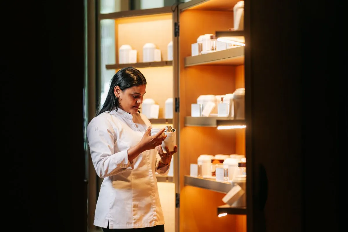 Ritz-Carlton Maldives Collaborates with Chef Aminath on Pastry Collection