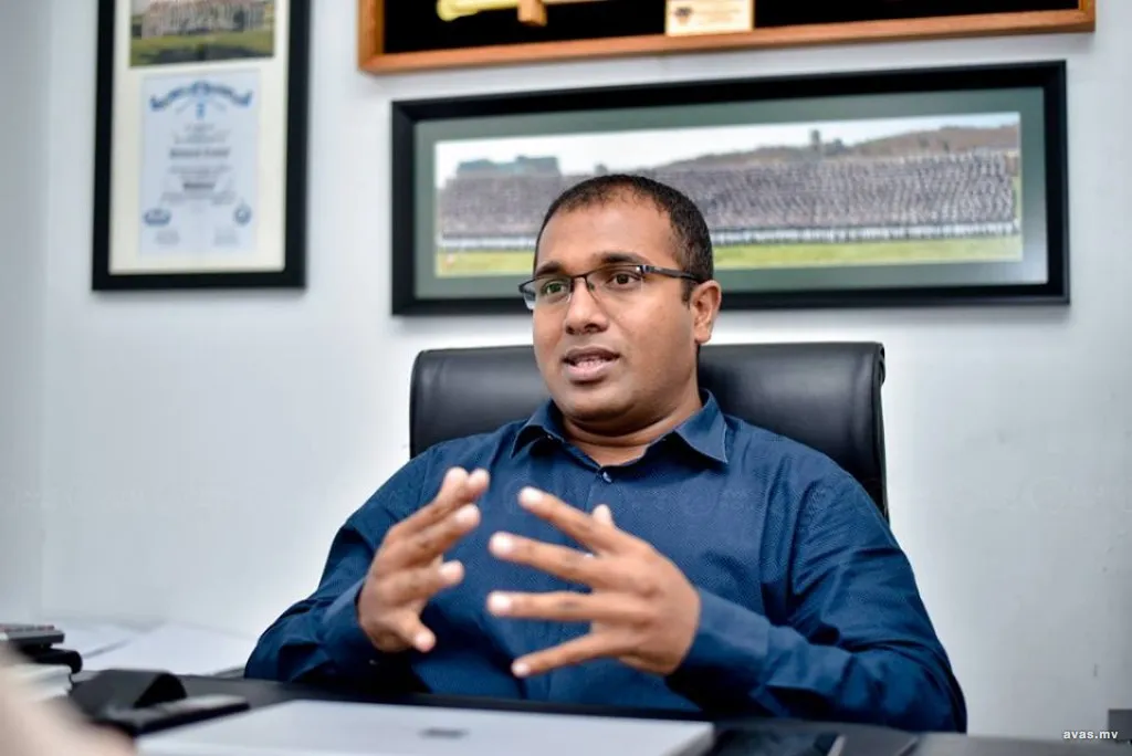 މުއައްސަސާގެ ކަރާމަތަށް ބައެއް ކަންކަމަށް ނޫނެކޭ ބުނުމަކީ ސިފައިންގެ "އެތިކަލް އޮބްލިގޭޝަން" އެއް: އިހްސާން