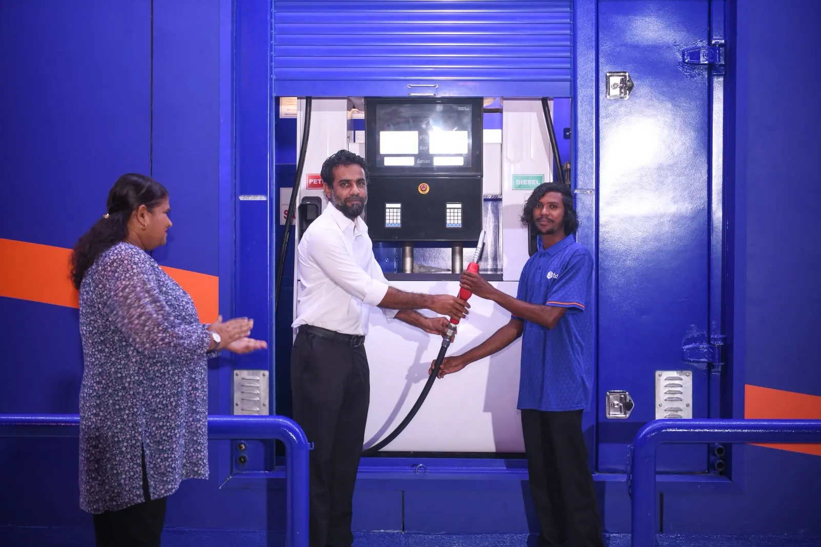 އެފްއެސްއެމުން ނ.މަނަދޫގައި ގާއިމްކުރި ޝެޑުން ހިދުމަތްދޭން ފަށައިފި