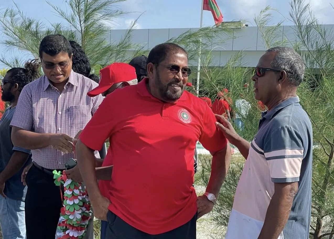 "ޤާސިމަކީ އެވަރެޖް ގޮތެއްގައި ދުވާލަކު 700 އެއްހާ ރައްޔިތުންގެ އެކިއެކި އިހްސާސްތައް އައްސަވަމުންދާ ބޭފުޅެއް"