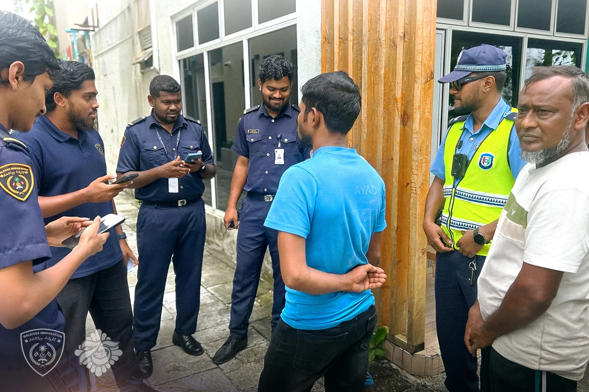 އިތުރު 5 ބިދޭސީން އިމިގްރޭޝަންގެ ބެލުމުގެދަށަށް ގެންގޮސްފި