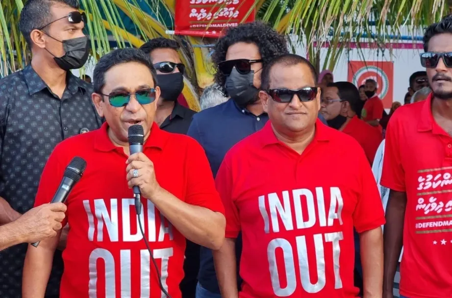 "މަކަރުވެރި ރޭވުންތަކުގެ ކުރިމަތީގައި، ރައީސް ޔާމީން ކުޑަކަކޫ މައްޗަށް ތިރި ނުކުރެވޭނެކަން ދިރިތިބީން ގަބޫލު ކޮށްފި"