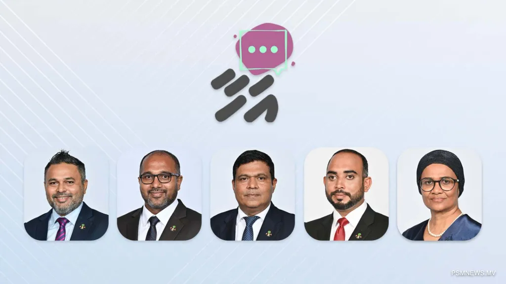 މިރޭ ބާއްވާ "އަހާ" ފޯރަމްގައި ބައިވެރިވެވަޑައިގަންނަވާ ވަޒީރުން-- ފޮޓޯ: ޕީއެސްއެމް