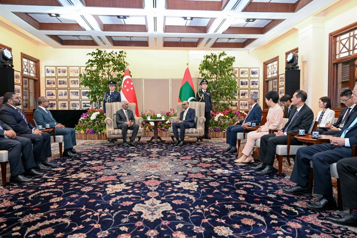 President Dr. Muizzu meeting with President Shanmugaratnam (Photo/President's Office)