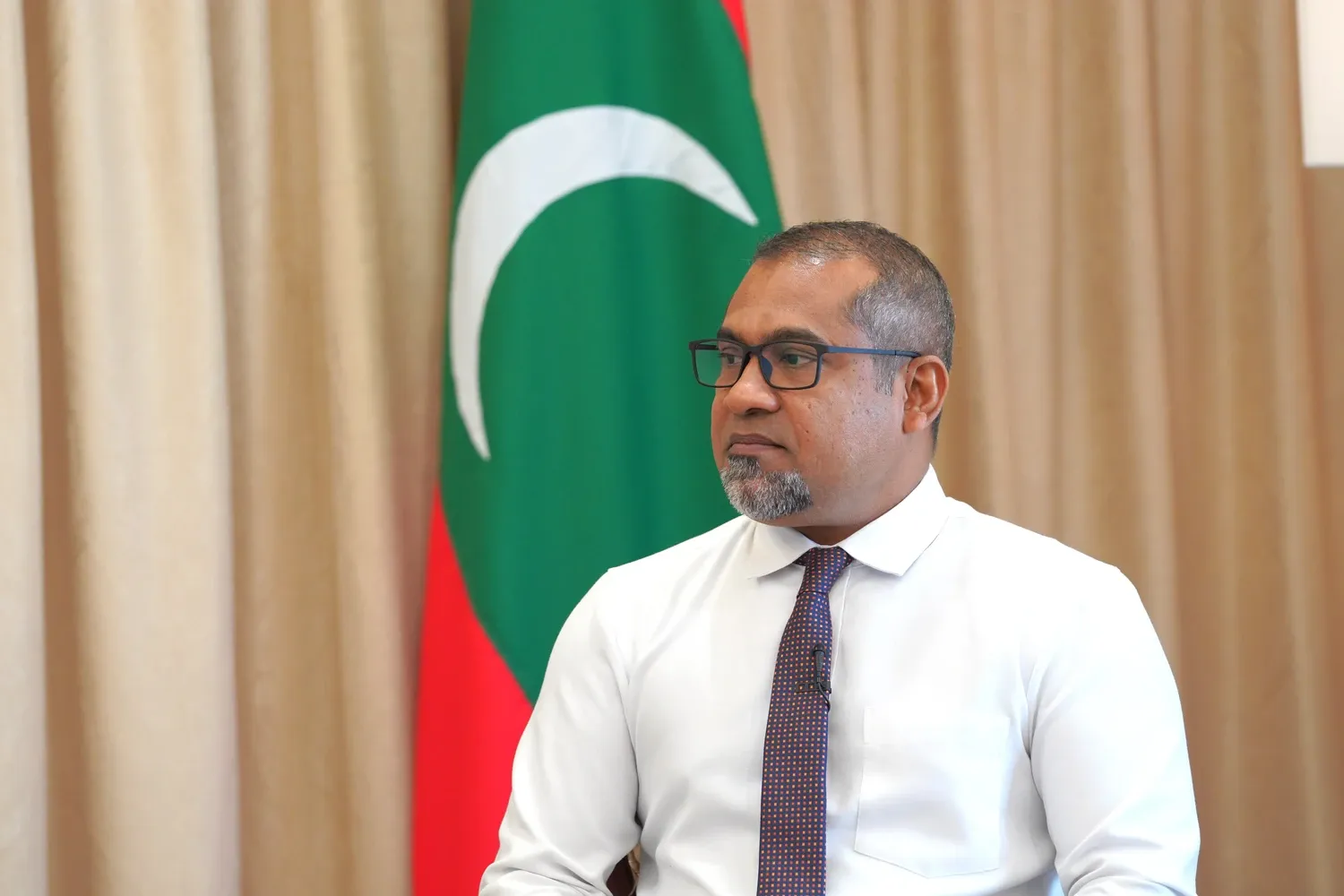 ޚާރިޖީ ވަޒީރު ޑރ. ޢަބްދުﷲ ޙަލީލް ރަސްމީ ދަތުރުފުޅެއްގައި މިޞްރަށް ފުރާވަޑައިގެންފި