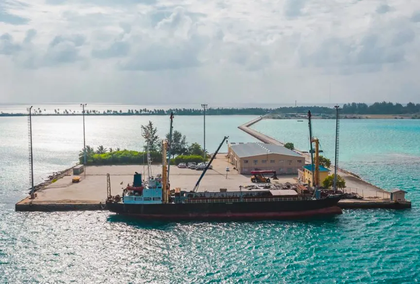އައްޑޫ ރީޖަނަލް ޕޯޓް-- ފޮޓޯ: އެމްޕީއެލް