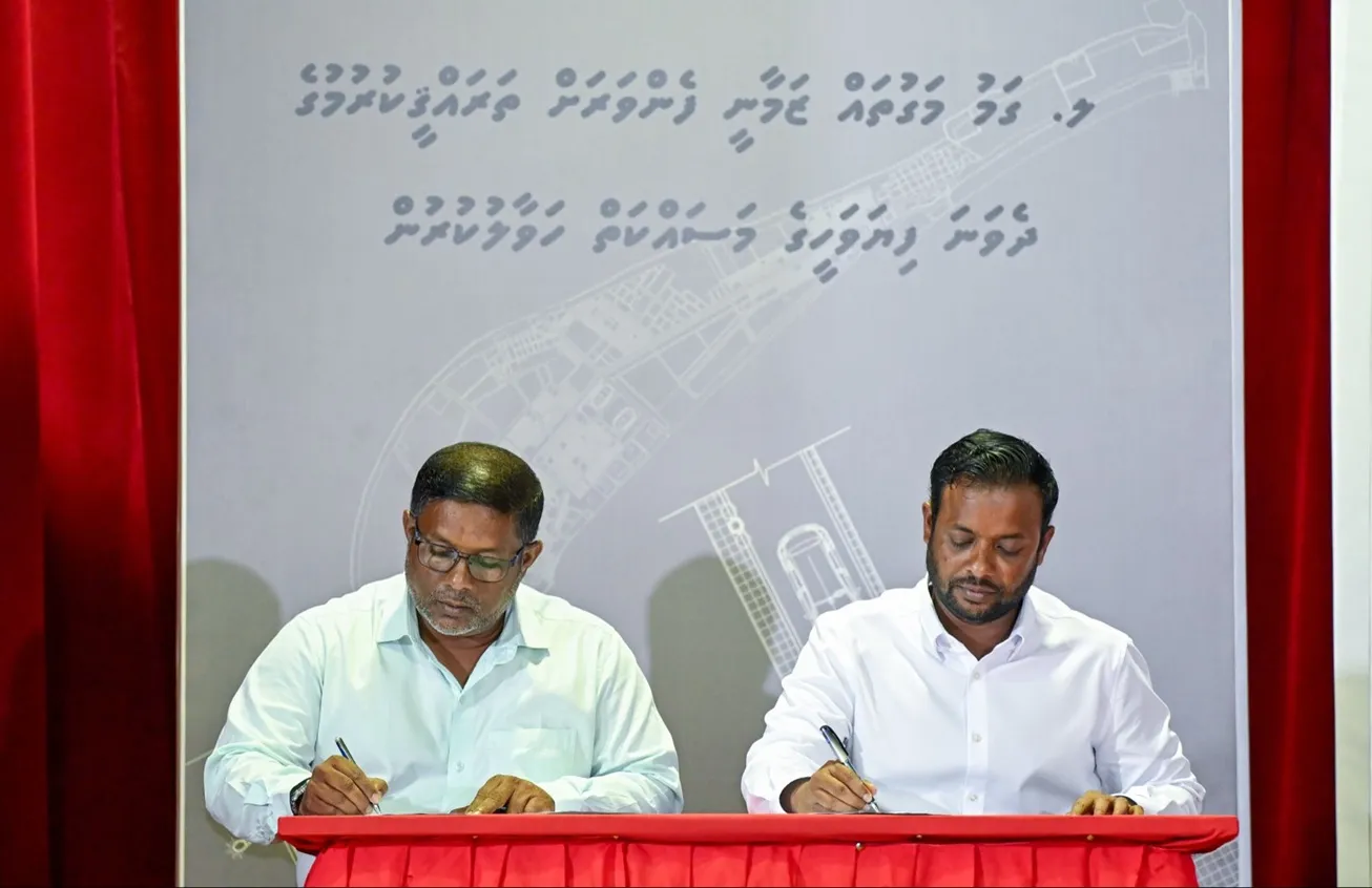 ލ.ގަން މަގުތައް ތަރައްޤީ ކުރުމުގެ މަޝްރޫޢުގެ އެއްބަސްވުމުގައި ސޮއިކޮށްފި