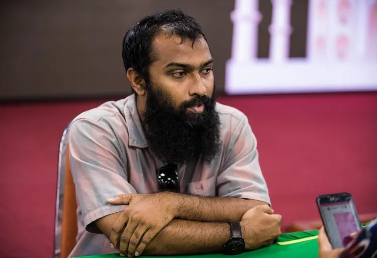 ޝިފާއުގެ "ކަރުނަ" މަދަހައިން ފަލަސްތީނުގެ ހާލުގެ ދުލުން ކިޔައިދޭ އެތައް ވާހަކަތަކެއް!