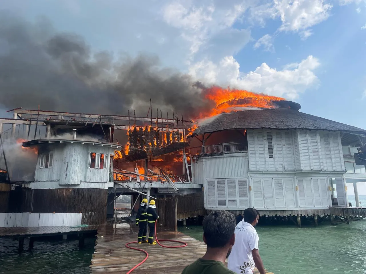 ސޮނޭވާ ޖާނީ ރިސޯޓްގައި އަލިފާނުގެ ހާދިސާއެއް ހިނގައިފި