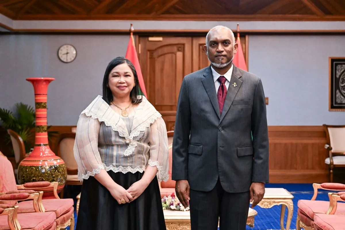 Ambassador Cainglet and President Dr Muizzu (Photo/President's Office)