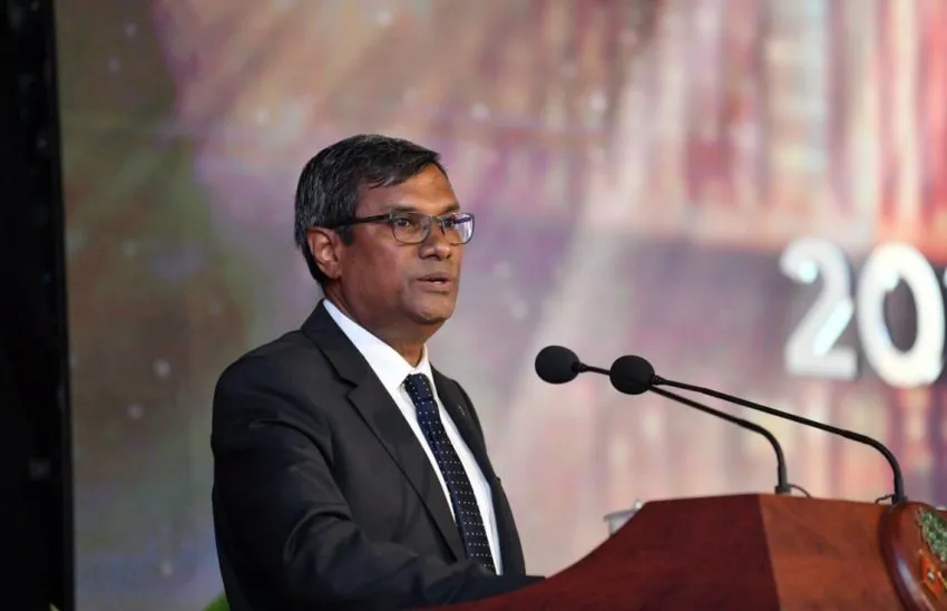 އުއްތަމަ ފަނޑިޔާރު އަހުމަދު މުއުތަސިމް އަދުނާނު