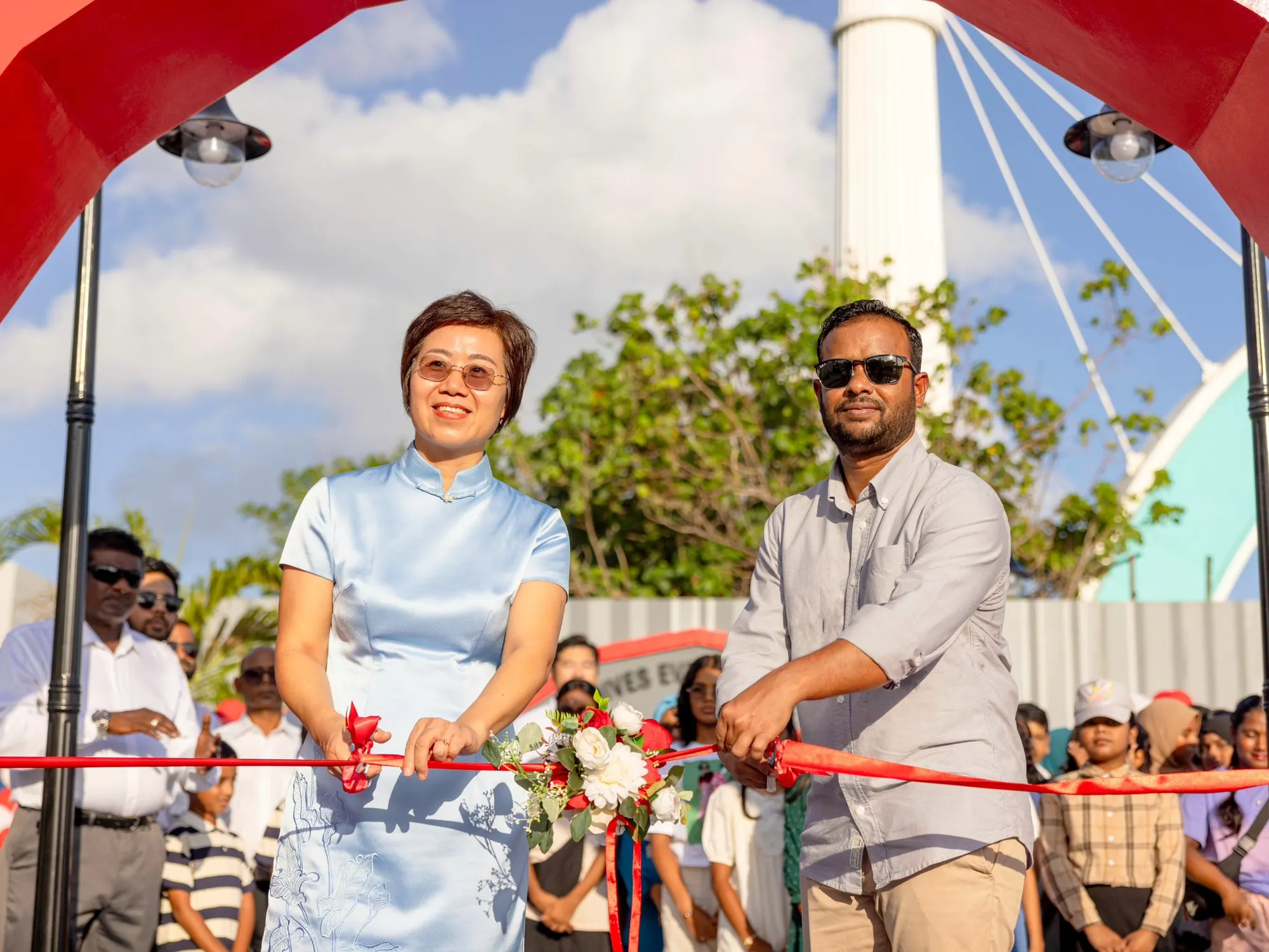 Bridge park opening by Minister Dr. Muththalib and Ambassador Wang Lixin (Photo/ Ministry of construction and infrastructure)
