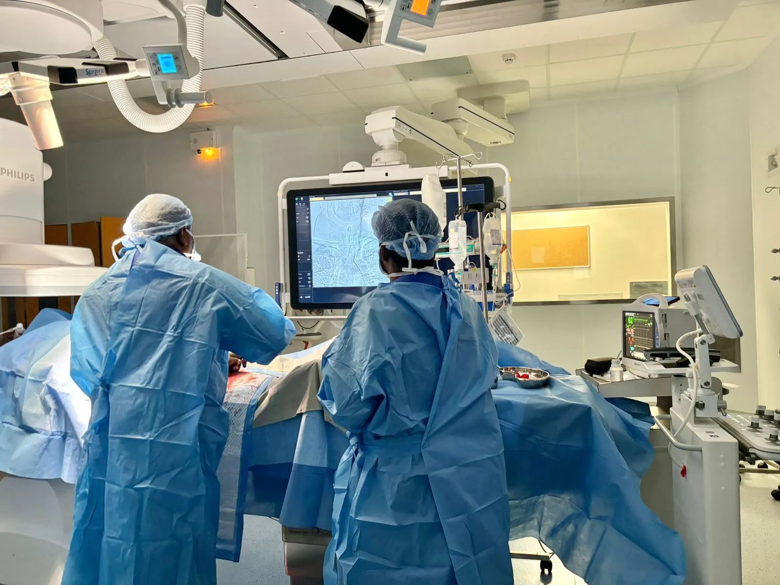 Ongoing surgery at the new Hybrid Operation Theatre (Photo/IGMH)