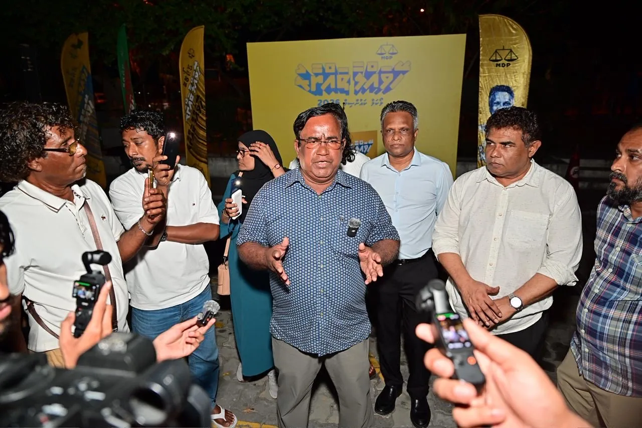 އެމްޑީޕީގެ ވަގުތީ ޗޭއާޕާސަން ގަޕޯ އަދި ޕާޓީ މެންބަރުން