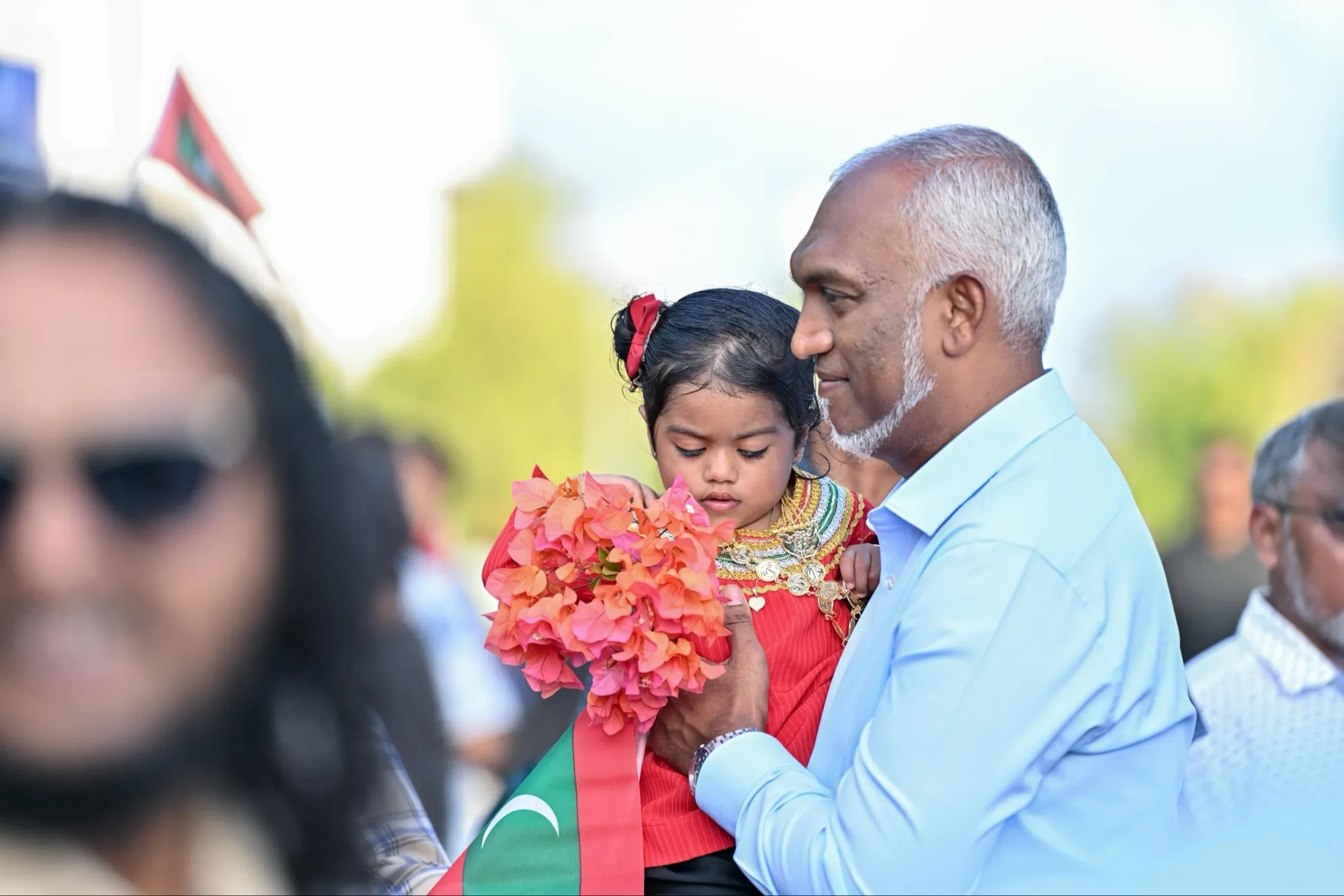 ދެ ދުވަހުގެ ދަތުރުފުޅެއްގައި ރައީސް ފުވައްމުލަކާއި އައްޑުއަށް