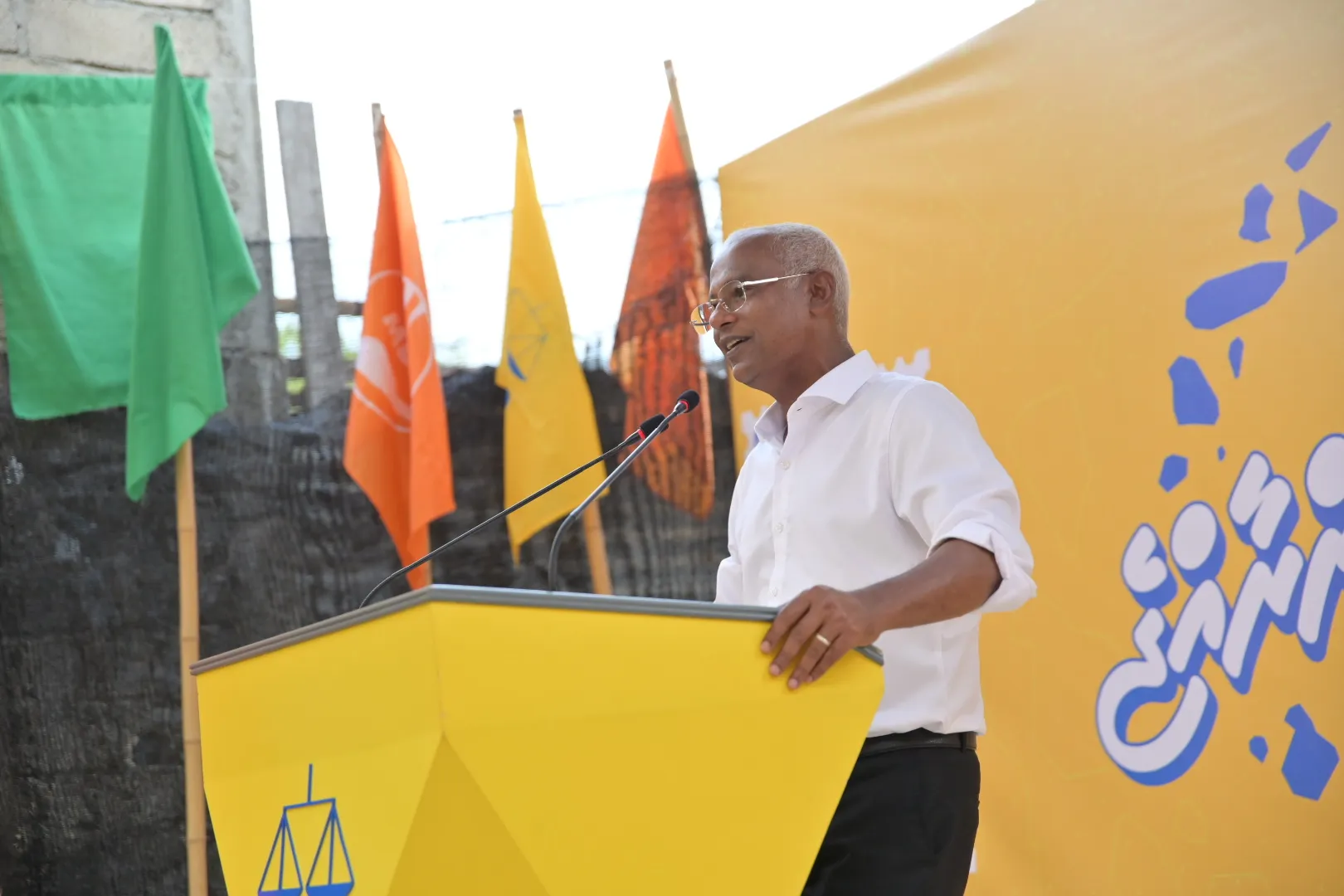ކޮންމެ ރަށެއްގެ ކައިރީ ޕިކްނިކް ދެވޭނެ ރަށެއް ހަދައިދޭނަން: ރައީސް ޞާލިޙް