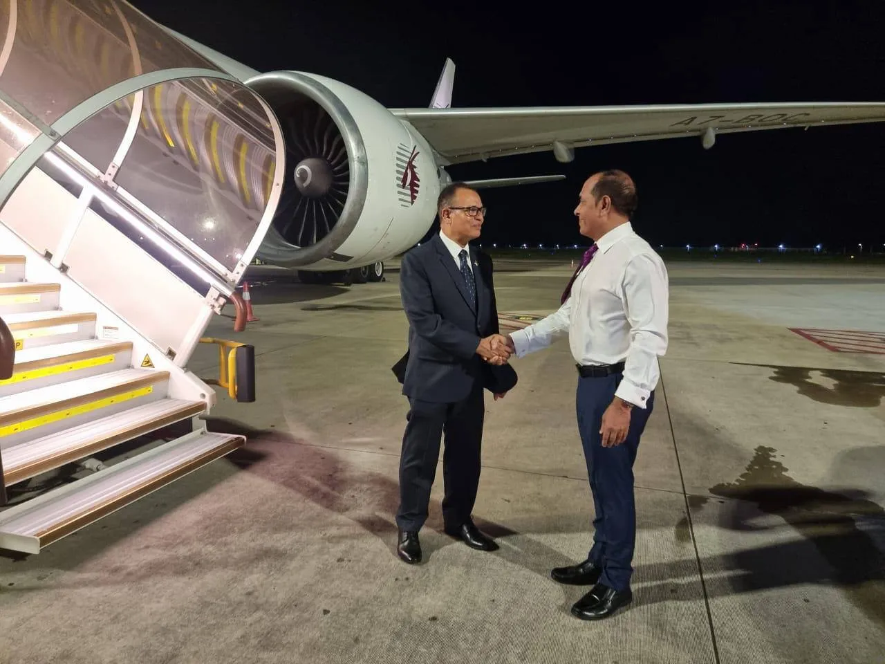 ވަޒީރު އާދަމް ޝަރީފު އިރާނަށް ފުރައިވަޑައިގަތުން - ފޮޓޯ: ރައީސް އޮފީސް