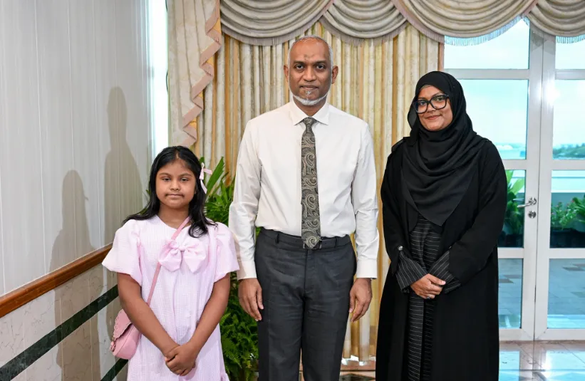 ޑައުންސިންޑްރޮމް ކުއްޖަކަށްވުމުން ފަސް ސުކޫލަކުން މި ދަރިފުޅަށް ފުރުސަތެއް ނުދިން؛ ރައީސް ވިދާޅުވީ މައްސަލަ ބަލާނެ ކަމަށް