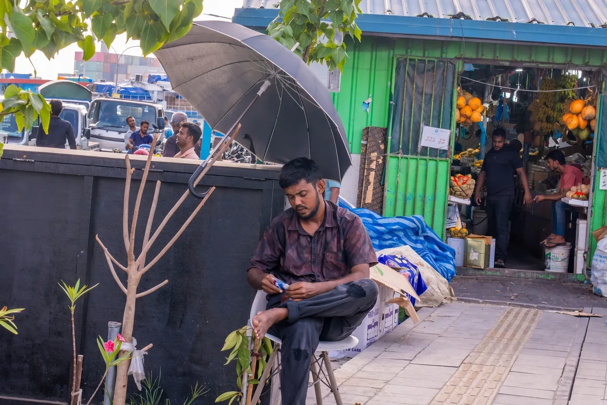 ބިދޭސީ މުވައްޒަފުންނަށް މުސާރަ ދިނުމުގައި ބޭންކް އެކައުންޓް ބޭނުންކުރުން ލާޒިމުކޮށްފި