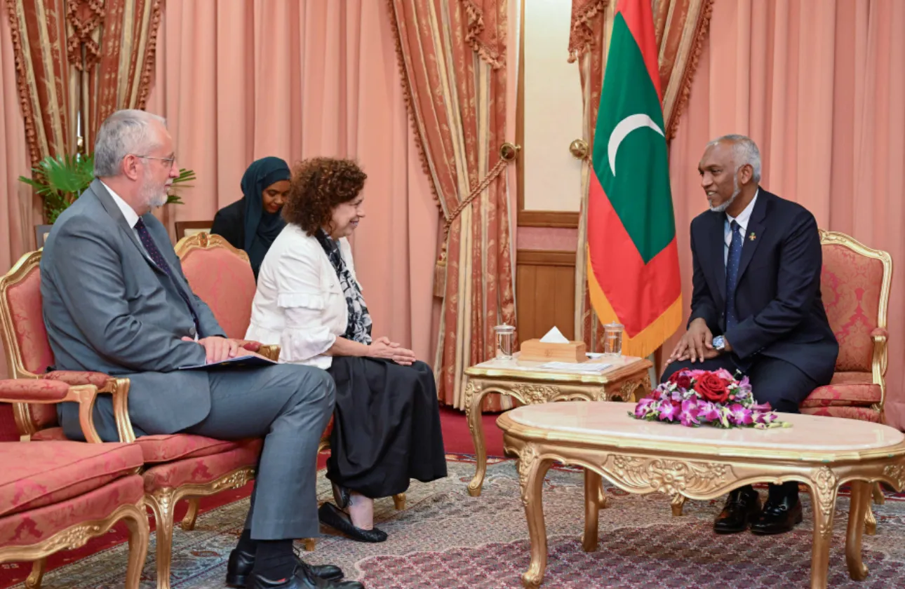 ރައީސް މުޢިއްޒު އާއި އީޔޫގެ އައު ސަފީރު: ފޮޓޯ/ ރައީސް އޮފީސް