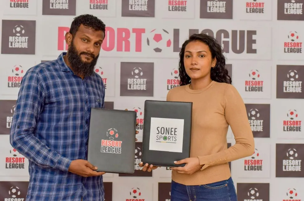 Ismail Mufeed, public relations for Resort League and Maryam Abdullah, the assistant marketing and communications manager of Sonee sports