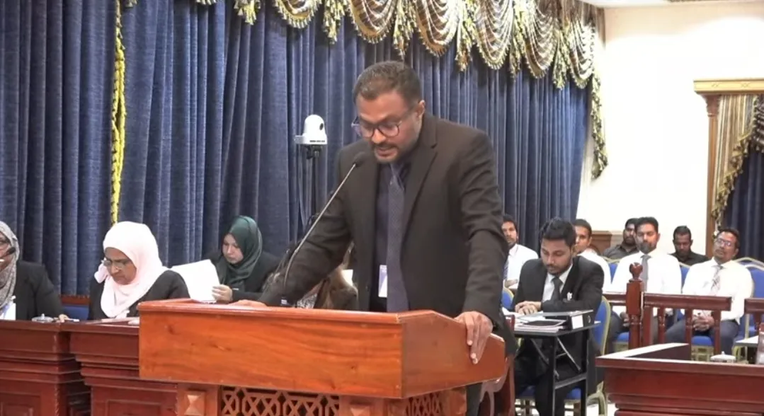 އެމްޑީޕީން ސުޕްރީމް ކޯޓަށް ހުށަހެޅި ނަޝީދުގެ އިތުބާރު ނެތް މައްސަލައިގެ އަޑުއެހުންތައް ފަށައިފި