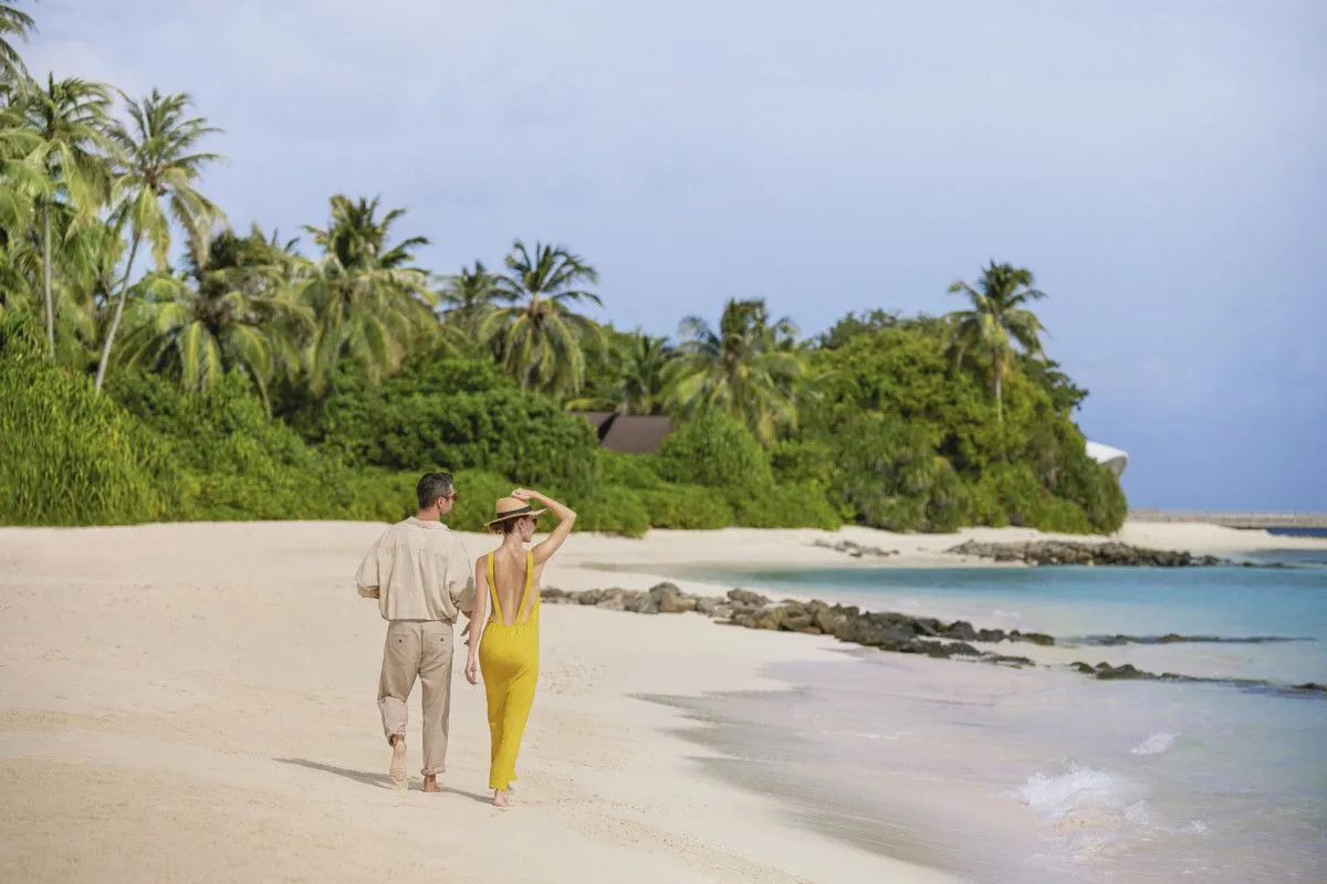 Maldives Simplifies Tourist Visa Extensions Amid Middle East Air Travel Crisis