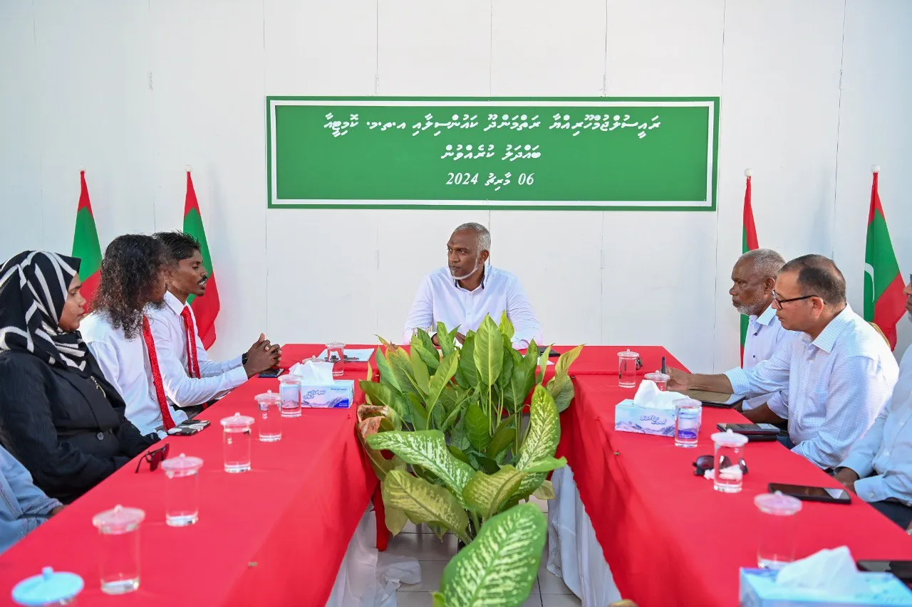 ރަތްމަންދޫ ކޮމެޓީއަށް ކުރިމަތިލާނެ މީހަކު ނުވި، ރަކީދޫ ދެ ގޮނޑި ހުސްކޮށް