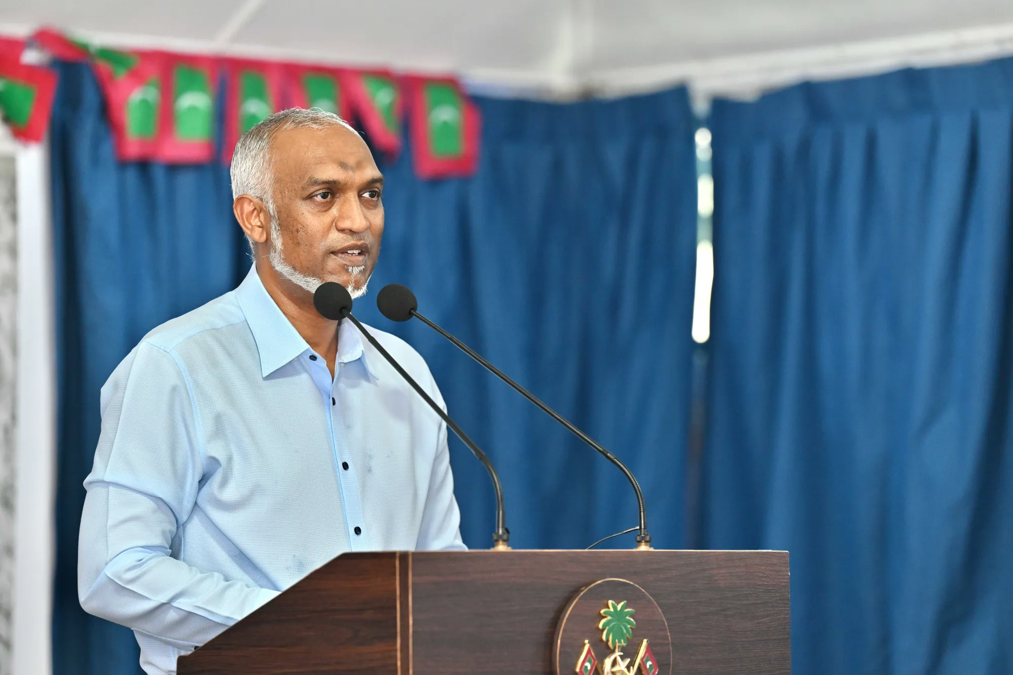 ރައީސް ޑރ މުޙައްމަދު މުޢިއްޒު: ފޮޓޯ/ ރައީސް އޮފީސް