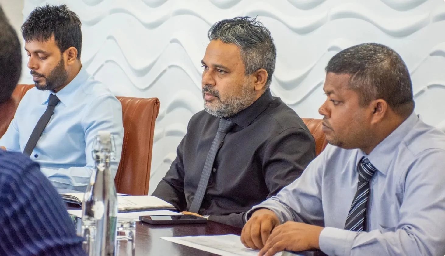 ފެނަކައިގެ ދަށުގައި ހުރި އައިސްޕްލާންޓްތައް އޮޕަރޭޝަނަށް ގެނައުމާ ގުޅޭގޮތުން މަޝްވަރާކޮށްފި