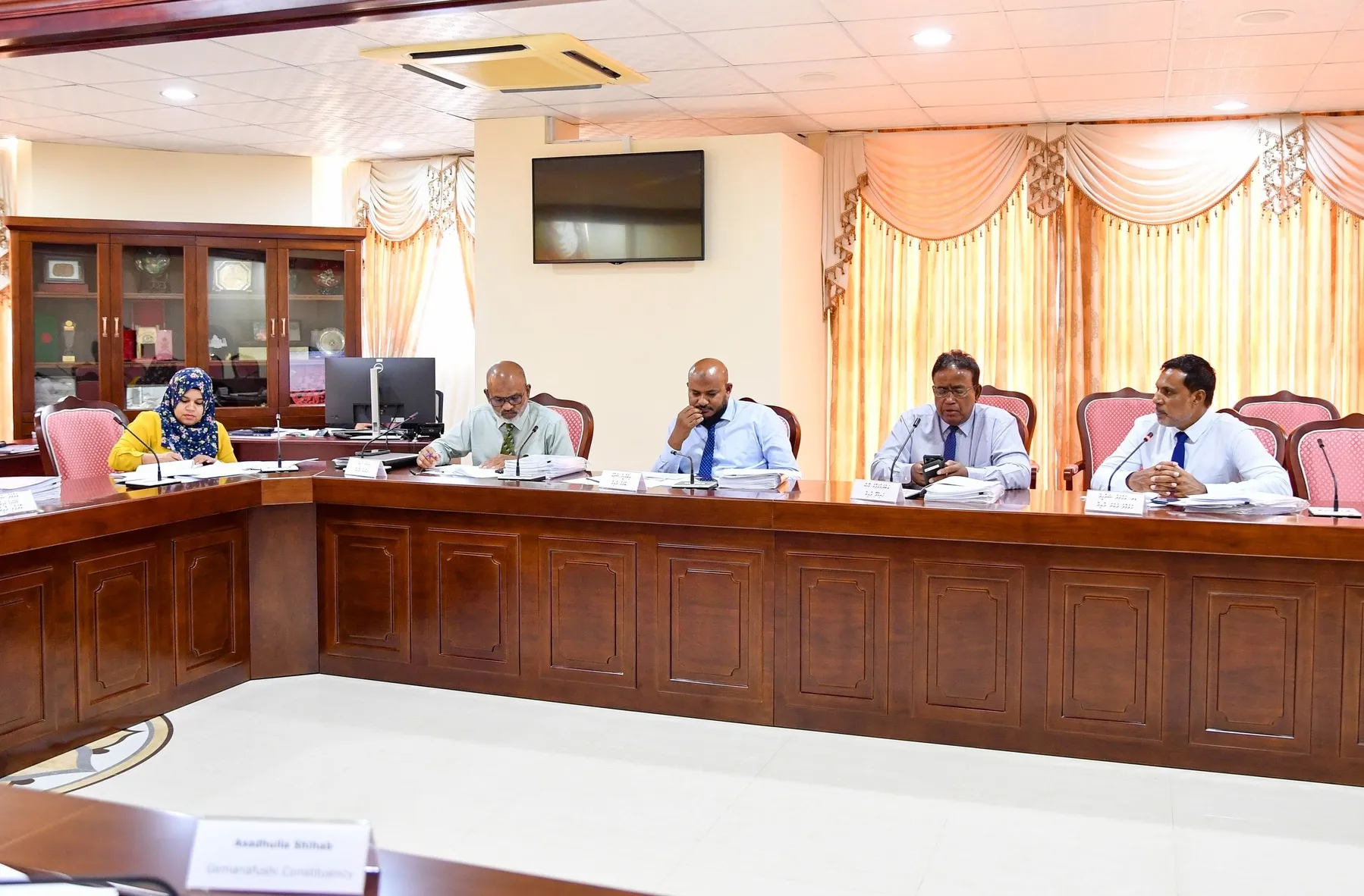 މާލިއްޔަތު ކޮމިޓީގެ މިއަދުގެ ބައްދަލުވުން... ފޮޓޯ: މަޖިލިސް