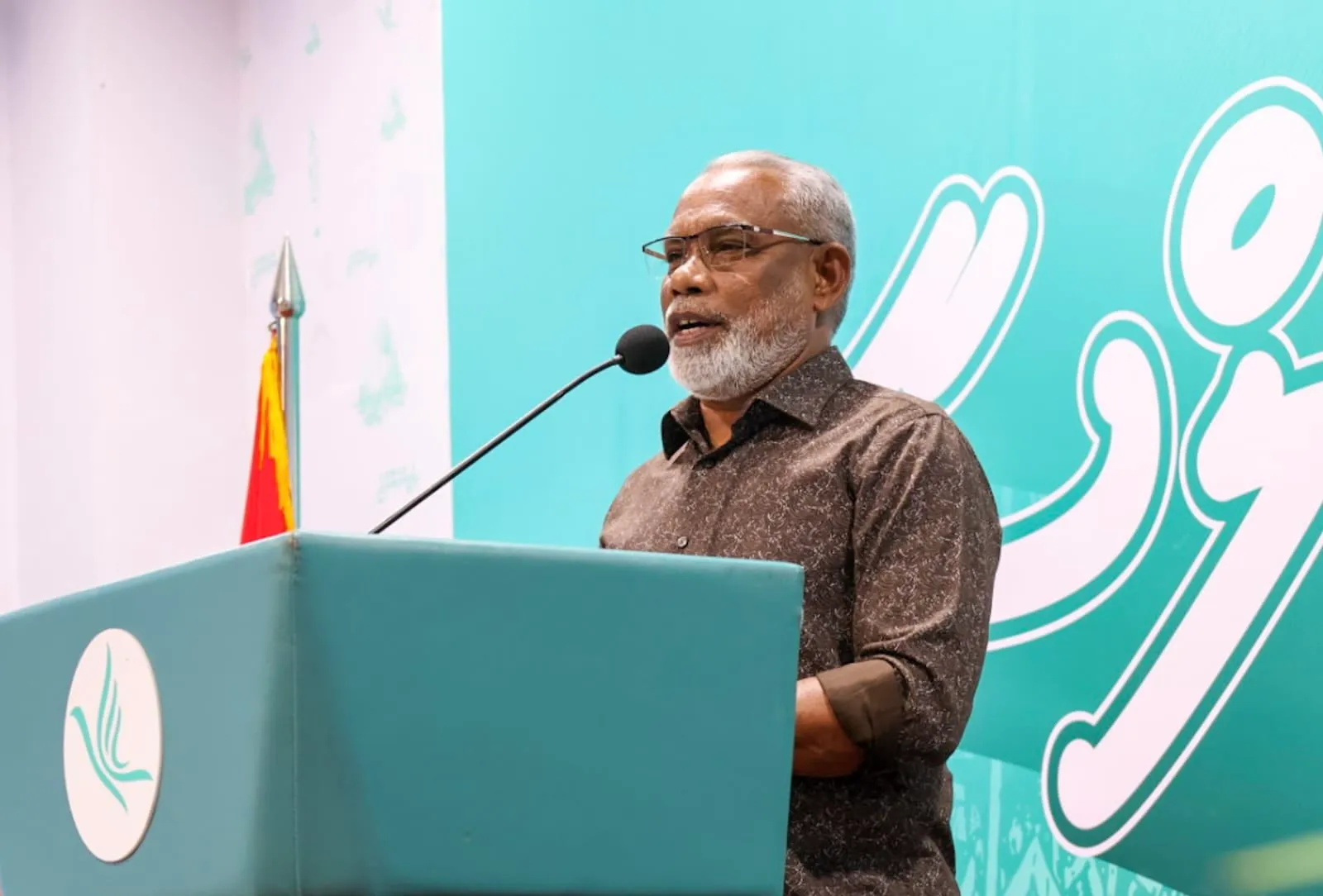 ޕީއެންސީ މެންބަރުން ބައިބައި ނުކުރެވޭނެ ކަމަށް ވިދާޅުވެ ރައީސް ޔާމީނަށް އަބްދުއްރަހީމް ރައްދު ދެއްވައިފި