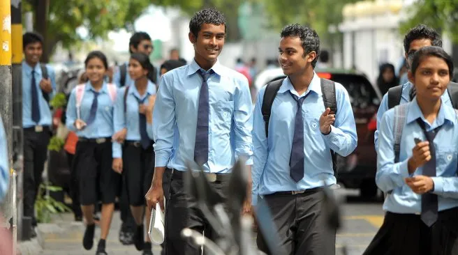 ކިޔަވައިދިނުމުގެ ދަންފަޅިން ވަގުތު ނުގެއްލޭ ގޮތަށް އިތުރު ހަރަކާތްތައް ބޭއްވުމަށް ސުކޫލްތަކަށް އަންގައިފި!