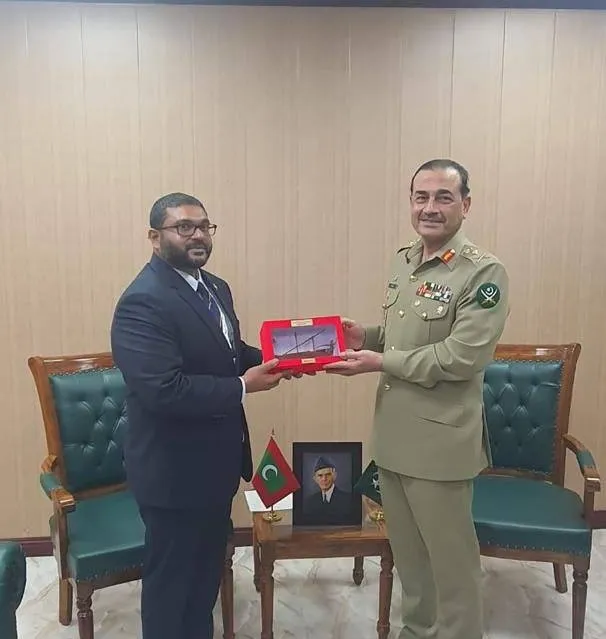 Defense Minister Mohamed Ghassan Maumoon and Chief of army staff of Pakistan, General Asim Munir (Photo/Ministry of Defense)