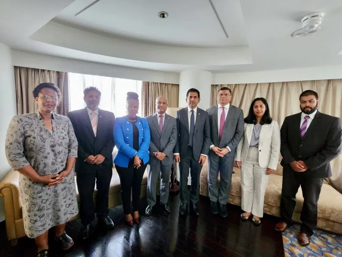 އިންތިހާބާއި ގުޅޭ ކަންބޮޑުވުންތަކާއި އެކު ޕީޕީއެމް އިނގިރޭސި ސަފީރުގެ އަރިހަށް