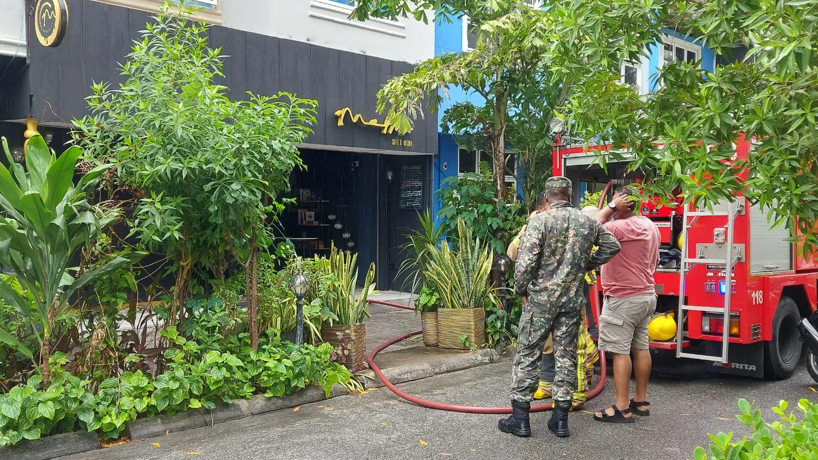 އަލިފާނުގެ ހާދިސާއެއް ހިނގައިގެން ފަޔަރ ޓީމުން ހަރަކާތްތެރިވަނީ... ފޮޓޯ: ވޮއިސް