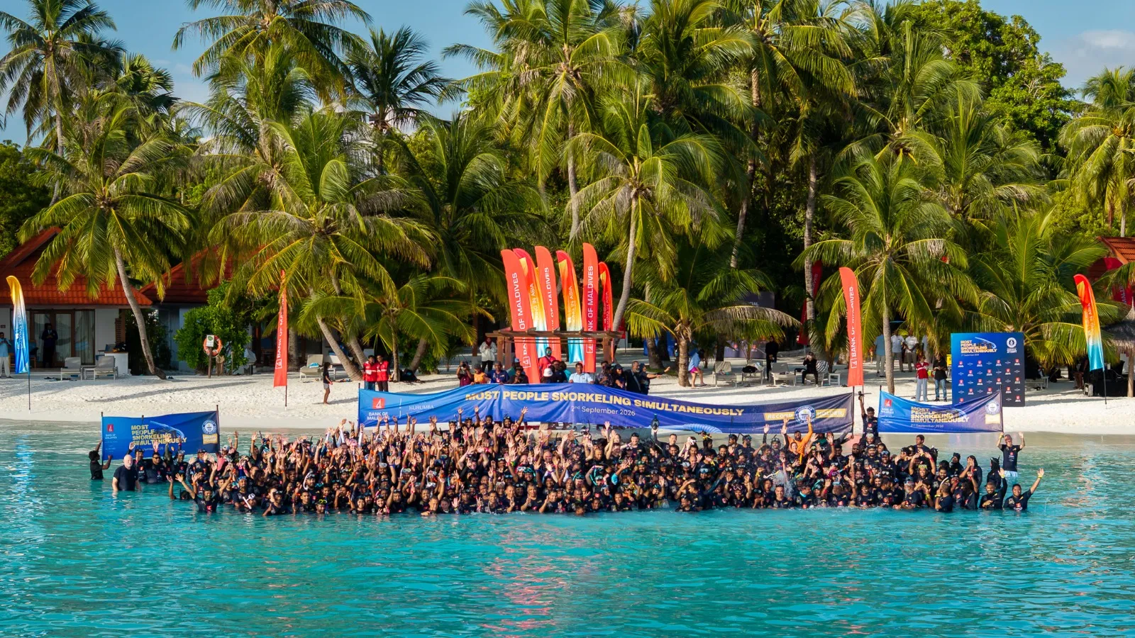 އެއްވަގުތެއްގައި އެންމެ ގިނަ މީހުން ސްނޯކްލިންގް ހެދުމުގެ ދުނިޔޭގެ ރެކޯޑް ބީއެމްއެލްއިން ގާއިމްކޮށްފި