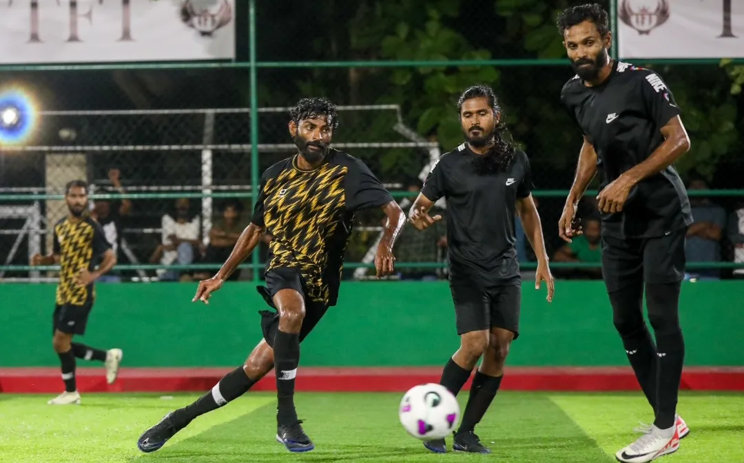 ވާދަވެރި ކުޅުމަކަށްފަހު އެލްކިއު ސްޕޯޓްސް ކުލަބުން ބޫޗީސް ބަލިކޮށްފި