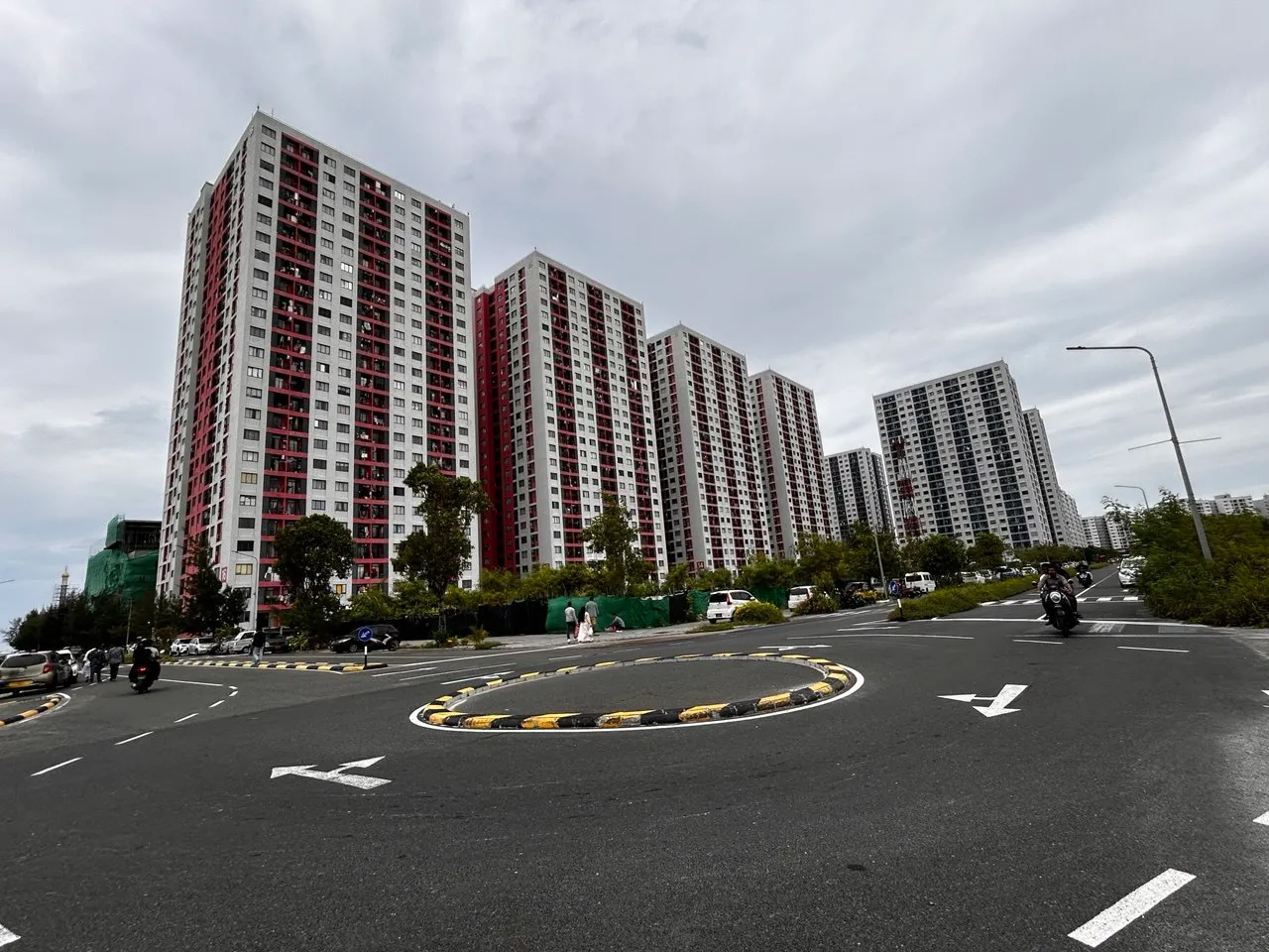 ހިޔާ، ހިޔަލަކަށް ނުވެ ބިރަކަށް ވަނީ