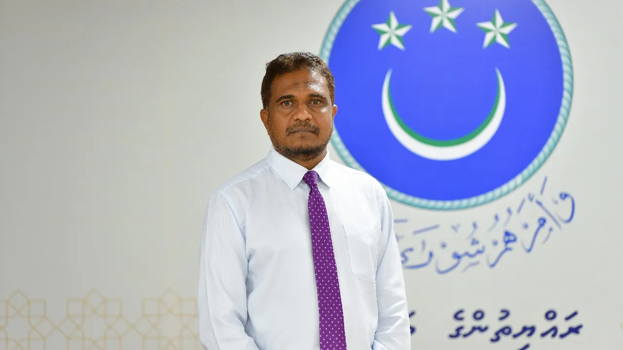މަޖިލީހުގެ ކުރީގެ މެމްބަރު ނިހާން ހުސައިން މަނިކު-- ފޮޓޯ: މަޖިލިސް