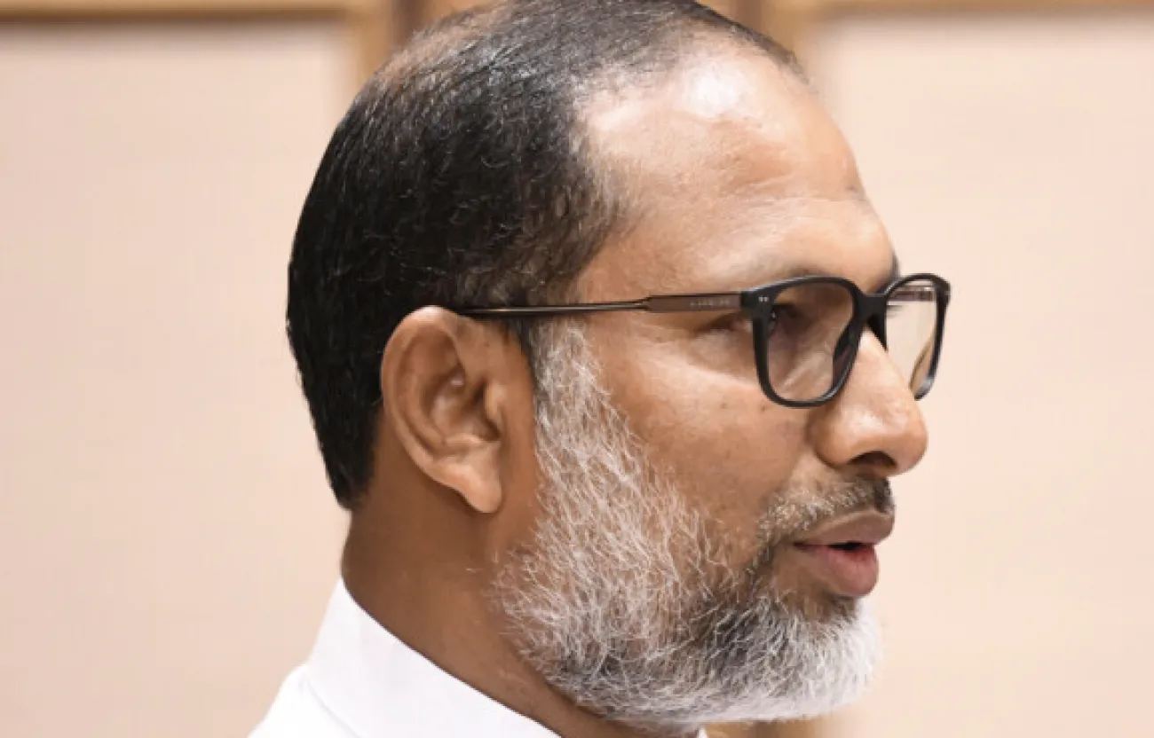 ޑރ މުނައްވަރު ވިދާޅުވަނީ ނަތީޖާއެއް ނެތް ހުސް ވާހަކަތަކެއްކަން ސާފު: އިމްރާނު