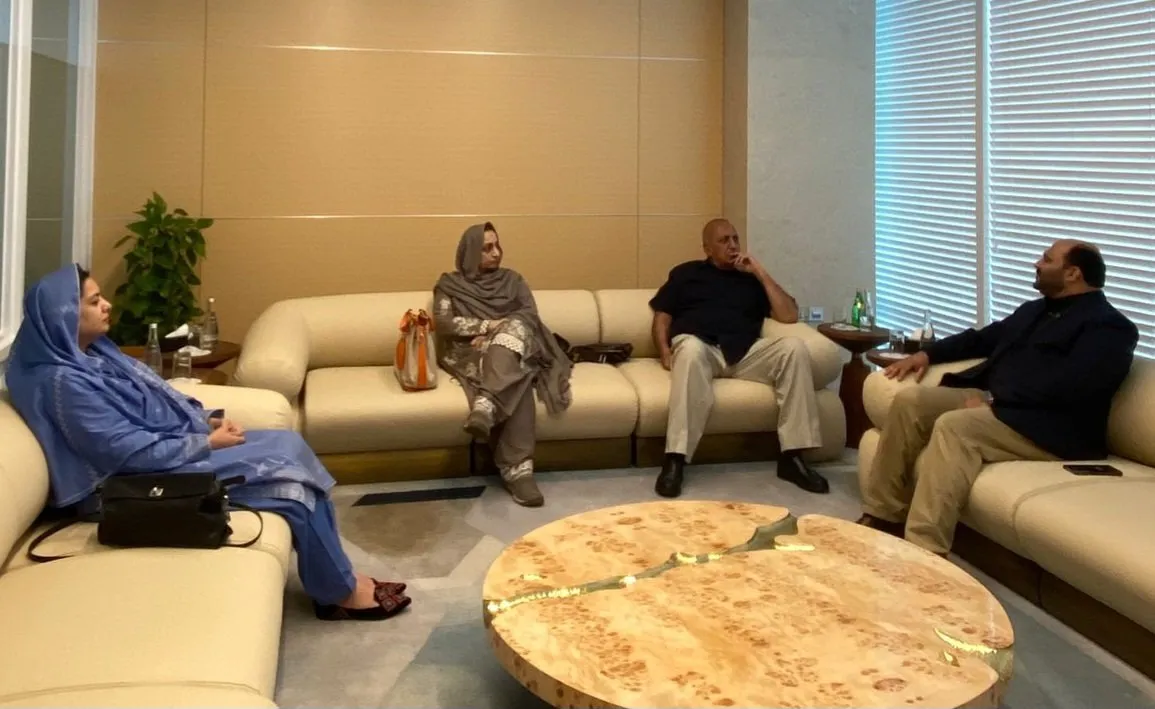 އިންތިހާބު އޮބްޒާވް ކުރާ ބޭރުގެ އޮބްޒާވަރުން ރާއްޖެ އަންނަން ފަށައިފި